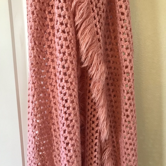 Pink scarf - Picture 6 of 6